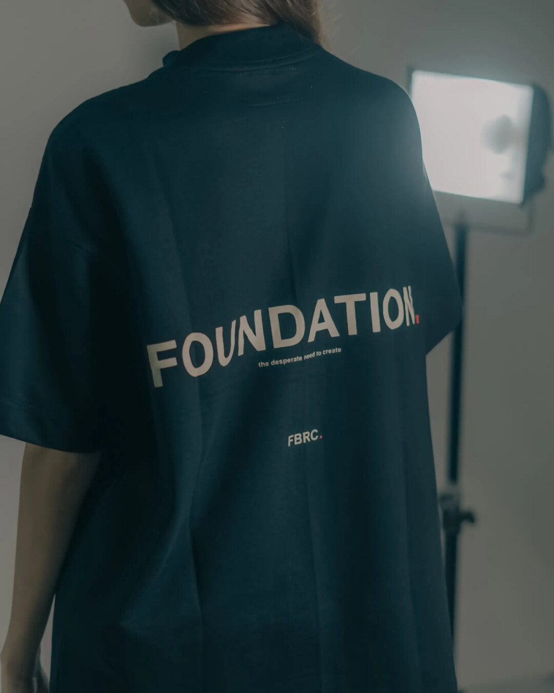 Imagem de campanha do drop Foundation 2 da FBRC Studios