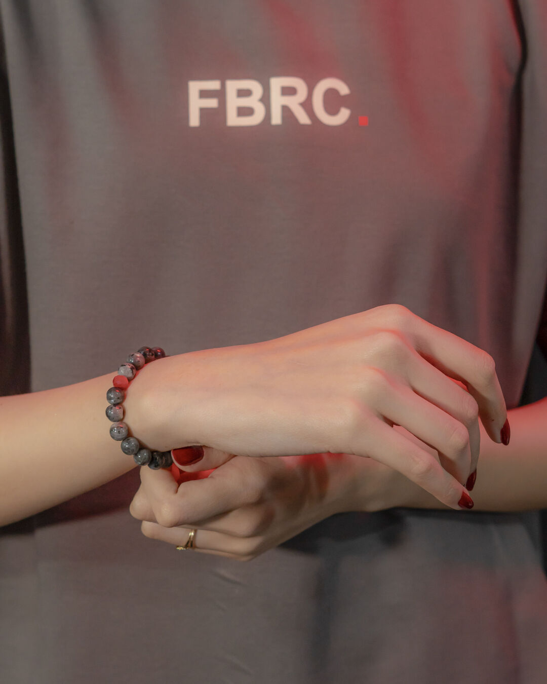 Imagem de campanha do drop Foundation 3 da FBRC Studios