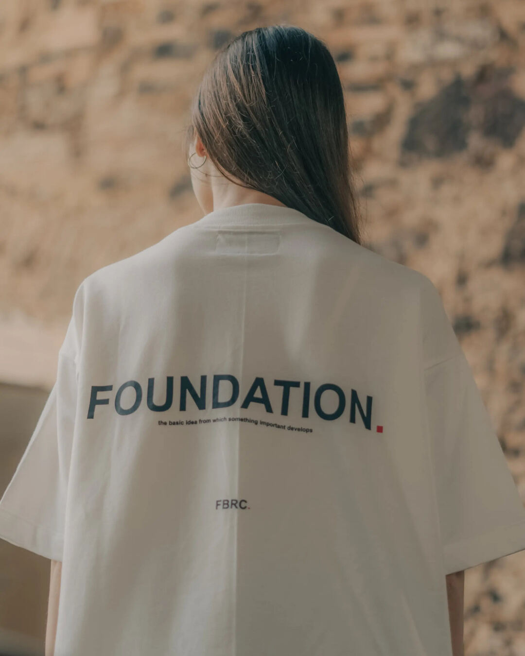 Imagem de campanha do drop Foundation Intro da FBRC Studios